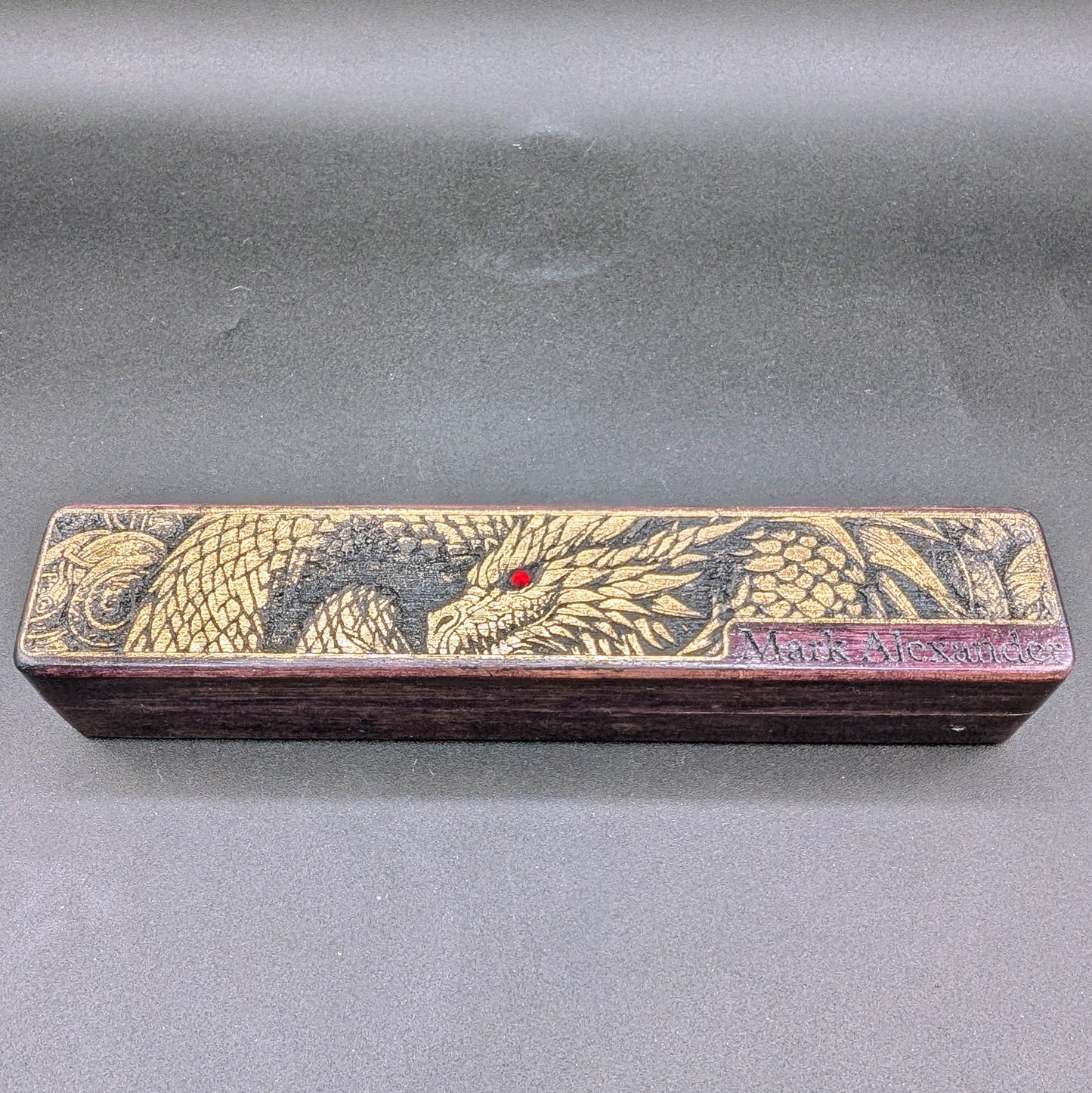 Boîte de rangement de dés en bois dur Golden Dragon